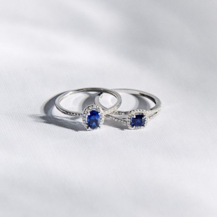 Anillo en oro blanco 9K con zafiro y diamantes creados 0,11 ct