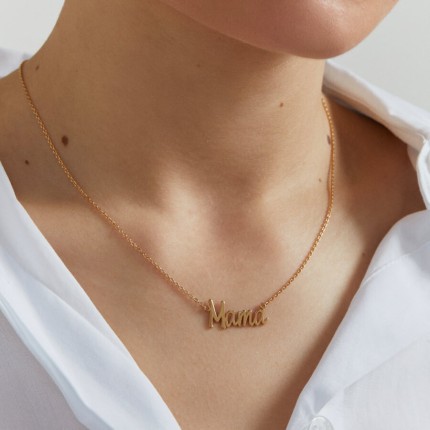 Collar «Mamá», letras unidas, bañado en oro