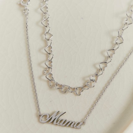 Pulseira em prata de 18 cm com desenho de corações