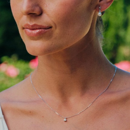 Colar em ouro branco 9K com diamante sintético 0,20 ct F-VS