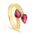 Anillo Toi & Moi bañado en oro con circonitas blancas y rojas en forma de pera