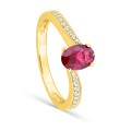Anillo bañado en oro con circonitas rojas y blancas