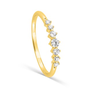 Anillo solitario bañado en oro con siete circonitas