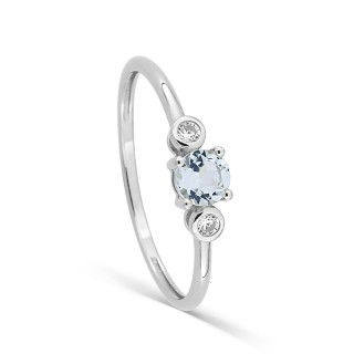 Anillo de oro blanco de 9K adornado con una aguamarina y dos circonitas