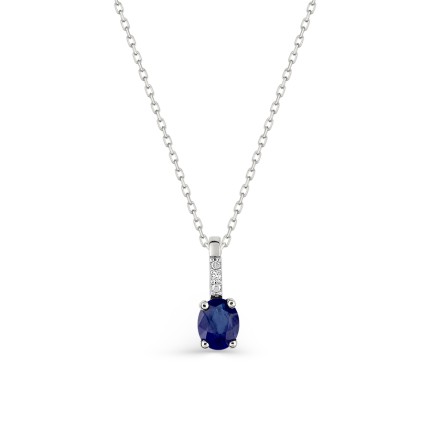 Collar de oro blanco de 9K con colgante adornado con un zafiro de corte ovalado de 4x5 mm y un diamante redondo de 0,01 ct