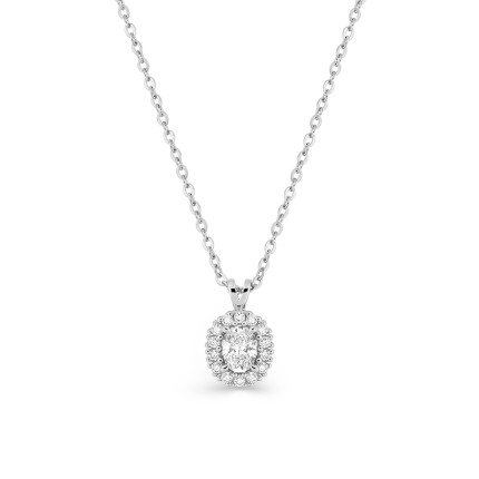 Collar de oro blanco de 9k con colgante ovalado de diamante creado de 0,23 ct y engaste de halo