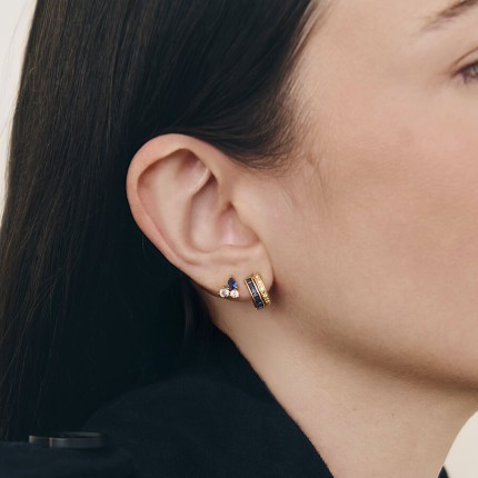 Pendientes aros pequeños bañados en oro 9 mm con circonitas azules y blancas