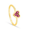 Anillo en forma de corazón bañado en oro con circonitas rojas