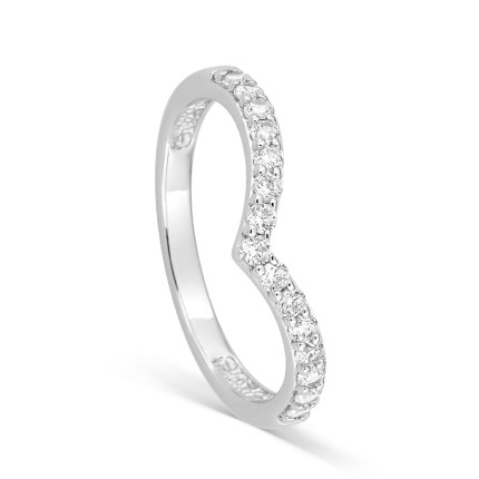 Anillo con motivo triangular de plata de ley rodiada con circonitas cúbicas