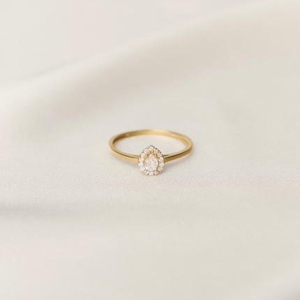 Anel solitário em formato de pera com halo de diamantes criados, 0,22 ct, ouro amarelo 9K