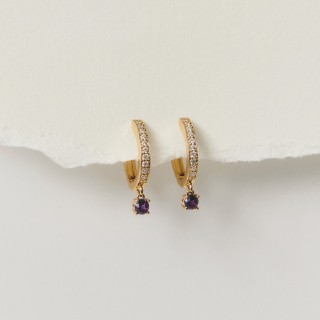 Pendientes de aros 12 mm bañados en oro con circonita violeta redonda