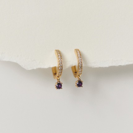 Brincos de argola banhados a ouro de 12 mm com zircónia roxa redonda
