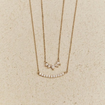 Colar em ouro amarelo 9K com uma fileira de zircónias cúbicas