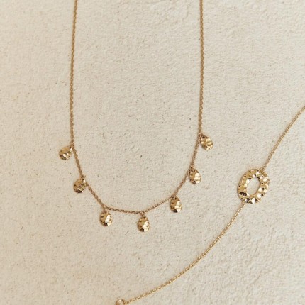 Pulseira banhada a ouro com padrão oval martelado