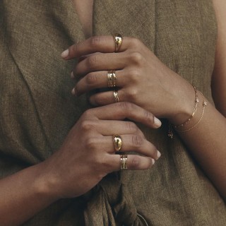 Anillo chapado en oro de cuatro filas