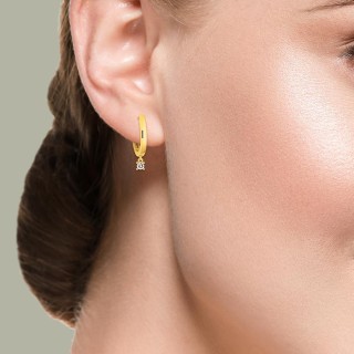 Brincos de argola em ouro amarelo 9K de 11 mm com diamantes criados pendentes 0,11 ct