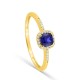 Anillo de oro amarillo 9K con zafiro creado talla cojín y diamantes creados 0,08 ct