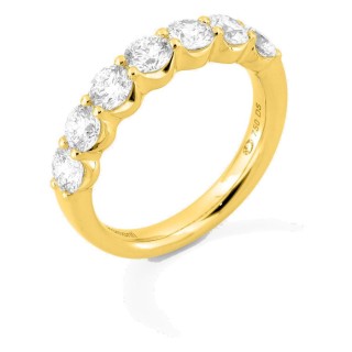 Meia aliança em ouro amarelo 18K com 7 diamantes criados 1,50 ct