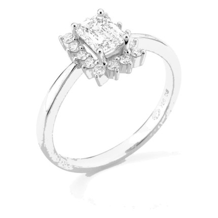 Anel em ouro branco 18K com diamantes criados 0,91 ct e centro lapidação esmeralda 0,70 ct