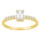 Anillo solitario acompañado de oro amarillo 18K con diamantes creados 0,63 ct talla esmeralda