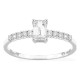 Anillo solitario acompañado de oro blanco 18K con diamantes creados 0,63 ct talla esmeralda
