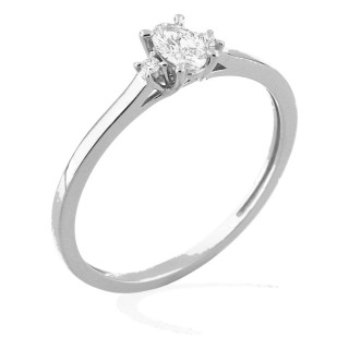 Anel solitário em ouro branco 9K com diamante acompanhado 0,22 ct