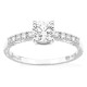 Anillo solitario acompañado de oro blanco 18K con diamantes creados 0,85 ct