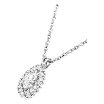 Collar de oro blanco 9K con colgante de 10x6 mm y diamantes creados 0,33 ct