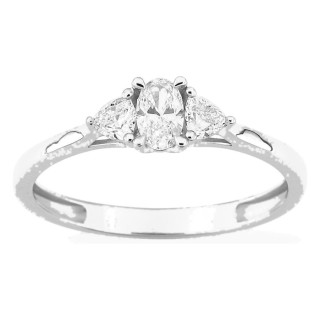 Anel em ouro branco 9K com diamante oval 0,20 ct e duas pedras triangulares