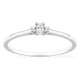 Anillo solitario de oro blanco 9K con diamante acompañado 0,07 ct
