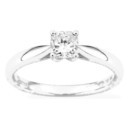Anel solitário em ouro branco 18K com diamante criado de lapidação almofada 0,50 ct