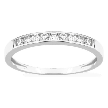 Meia aliança em ouro branco 9K com 9 diamantes criados 0,20 ct em cravação carril