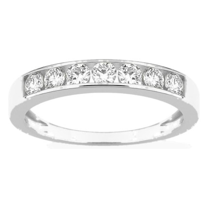 Media alianza de oro amarillo 9K con 7 diamantes creados 0,50 ct en engaste carril