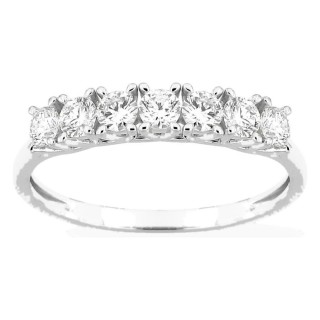 Media alianza de oro blanco 9K con 7 diamantes creados 0,50 ct en engaste de garras
