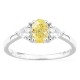 Anel em ouro amarelo 18K com diamantes criados 0,90 ct e centro amarelo oval 0,50 ct