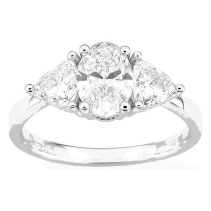Anillo de oro amarillo 18K con diamantes creados 1,80 ct y centro ovalado 1,00 ct