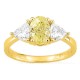 Anel em ouro amarelo 18K com diamantes criados 1,80 ct e centro amarelo oval 1,00 ct