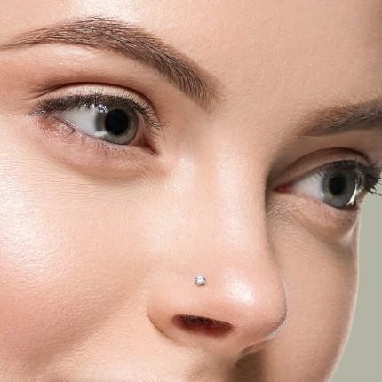 Piercing de Nariz de Oro Blanco 9K y Circonita